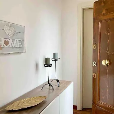 Apartment Novella's Loft Near Santa Maria Novella Station Florenz