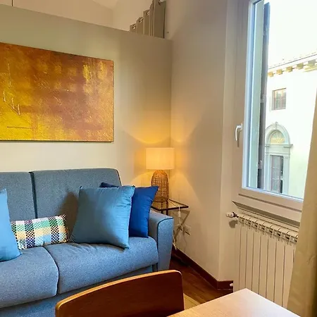 Apartment Novella's Loft Near Santa Maria Novella Station Florenz