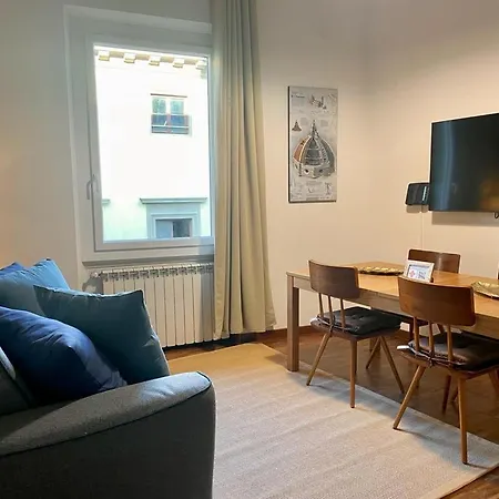 Apartment Novella's Loft Near Santa Maria Novella Station
